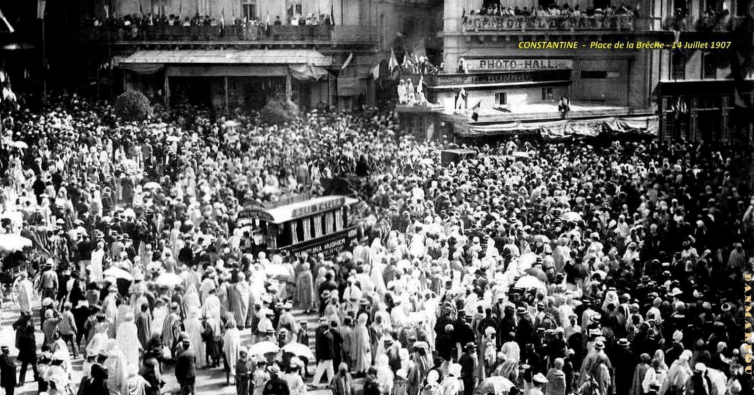 2622- Constantine - Place de la Breche - 14 Juillet2 1907.jpg